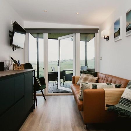 Luxury 2 Bedroom Glamping Pod With Hot Tub At Aganmore Farm Glamping - Pod 2 巴利卡斯尔 外观 照片