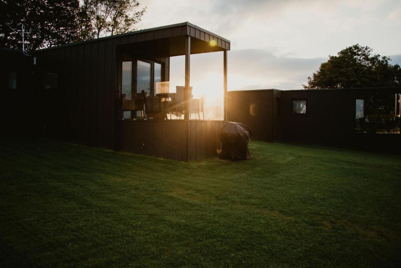 Luxury 2 Bedroom Glamping Pod With Hot Tub At Aganmore Farm Glamping - Pod 2 巴利卡斯尔 外观 照片